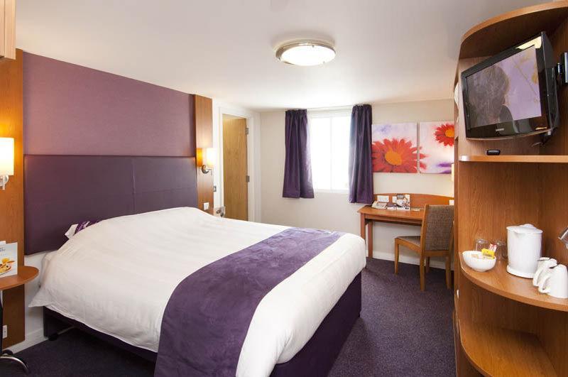 Premier Inn Aylesbury Exteriér fotografie