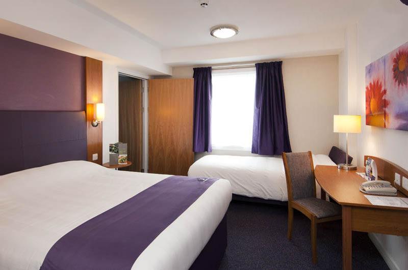 Premier Inn Aylesbury Exteriér fotografie
